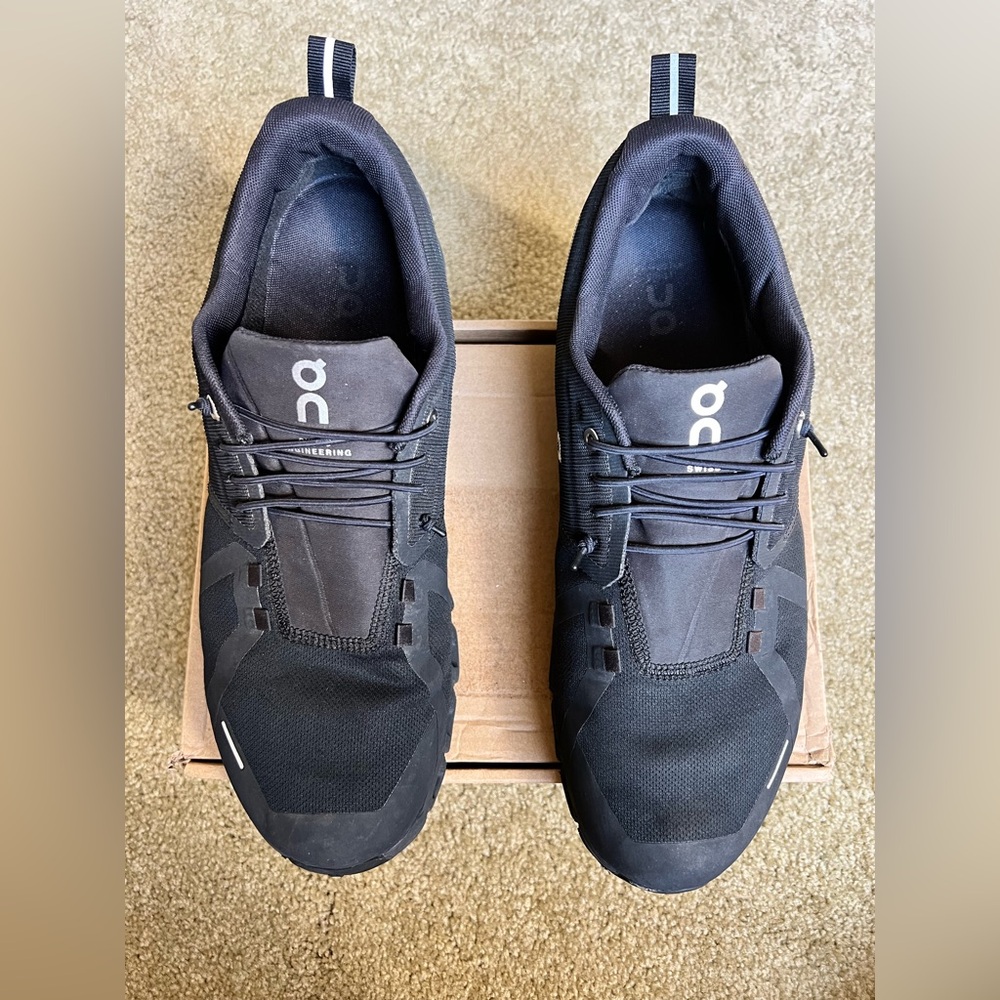 On Cloud 5 Waterproof Men’s Shoes Size 12 Black Performance Running Gently Used - Picture 3 of 16